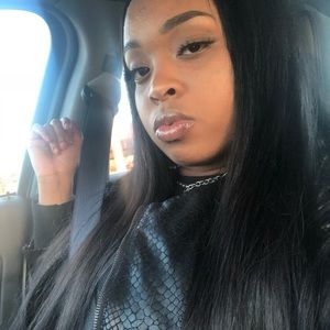 Meet your Posher, Arielle